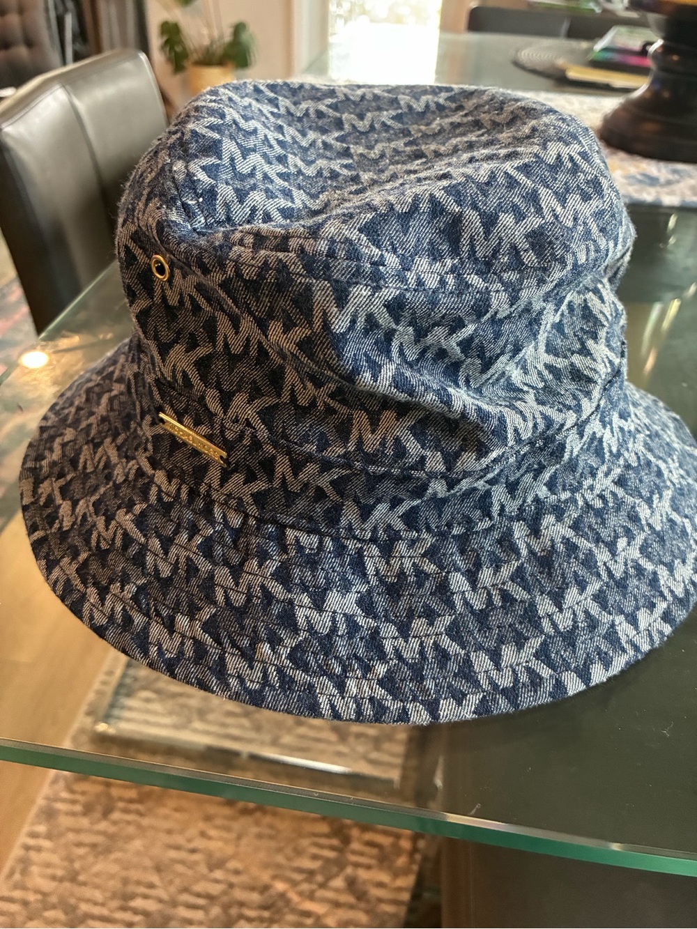 Michael Kors Unisex
Navy Patterned Bucket Hat - Picture 2 of 4